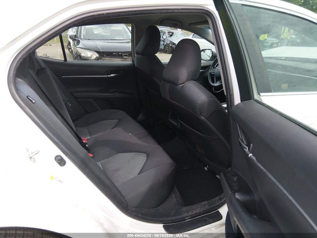 صورة 8 لـ 2018 Toyota CAMRY LE