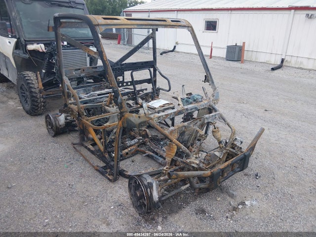 2015 POLARIS RANGER 