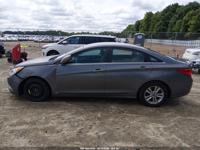 2013 Hyundai SONATA GLS 缩略图 14