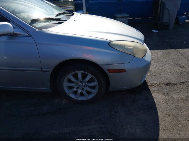 2004 Lexus ES 330 thumbnail 12