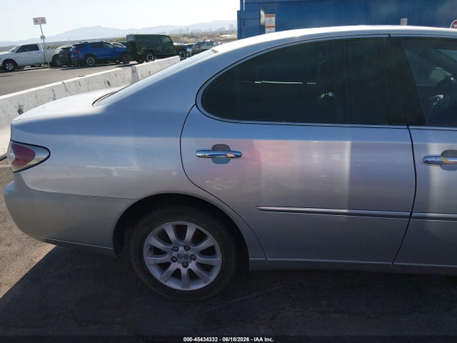 2004 Lexus ES 330 thumbnail 15