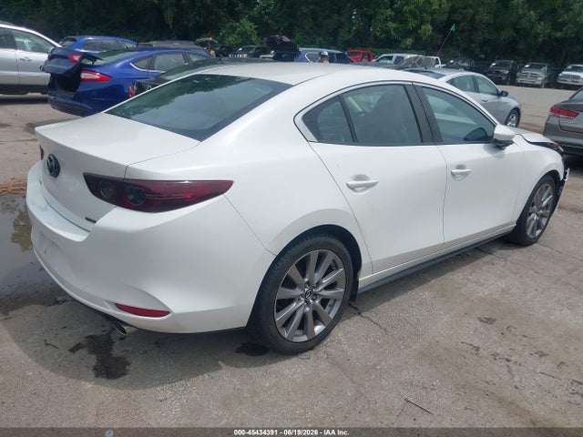 2021 Mazda MAZDA3 SELECT 照片 4