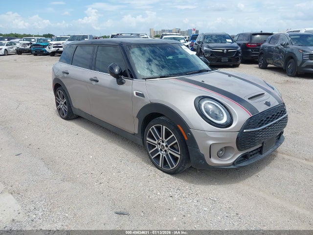 2022 MINI CLUBMAN COOPER S