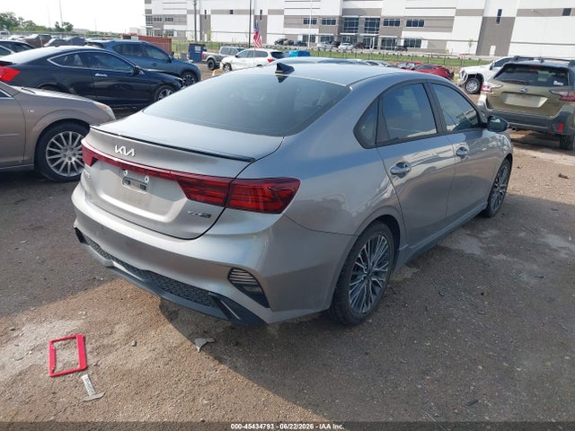 2023 KIA FORTE GT-LINE 4