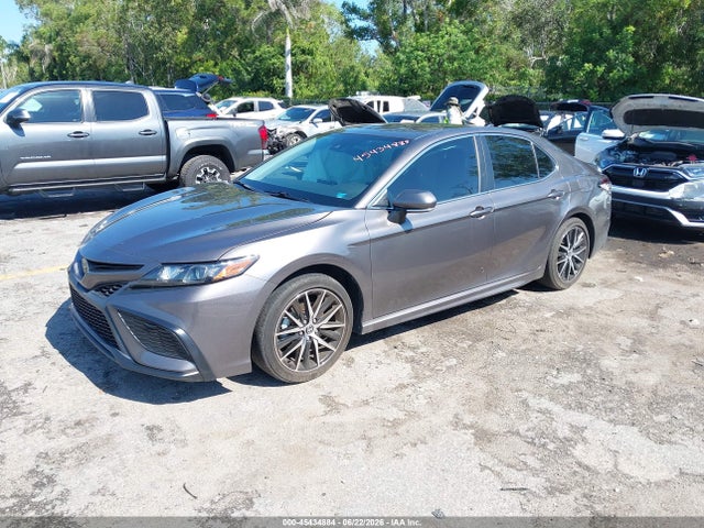 2024 Toyota CAMRY SE photo 2