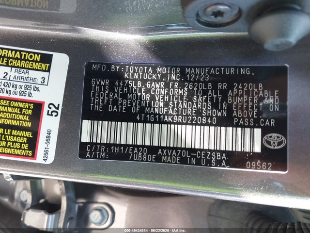 2024 Toyota CAMRY SE photo 9