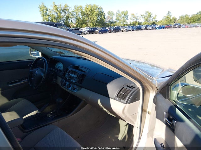 صورة 5 لـ 2002 Toyota CAMRY SE