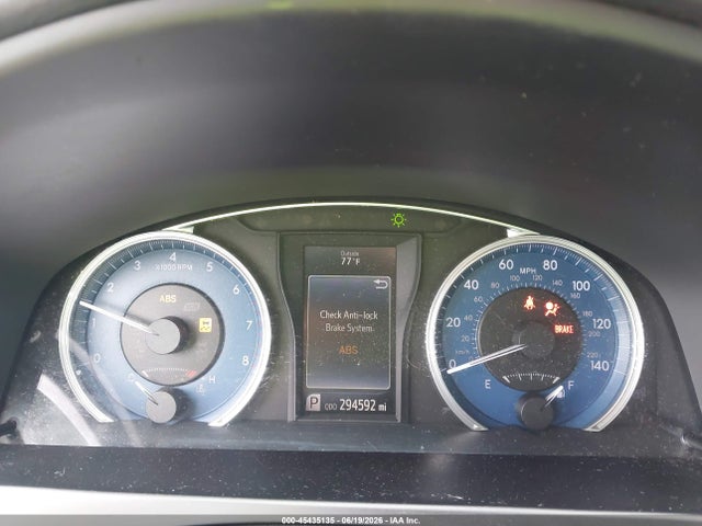 2016 Toyota CAMRY LE photo 7