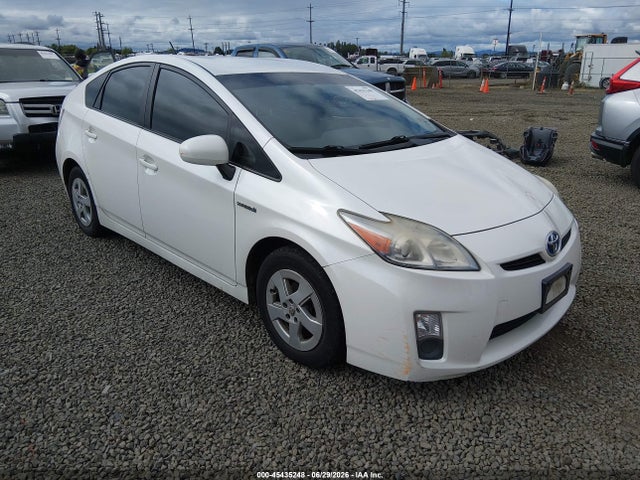 2010 Toyota PRIUS III 照片 1