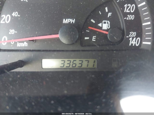 2004 Toyota CAMRY LE 缩略图 16