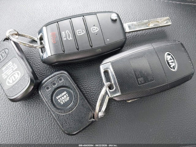 صورة مصغرة 11 لـ 2018 KIA OPTIMA S