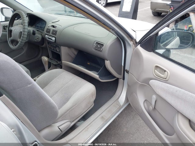2001 Toyota COROLLA CE 照片 5