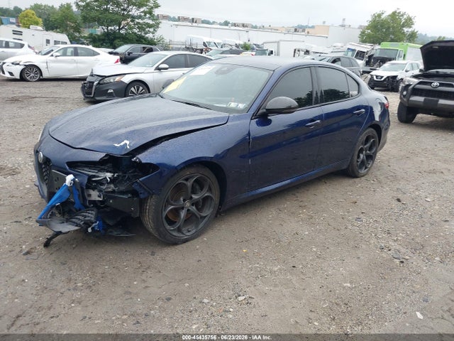 صورة 2 لـ 2019 ALFA Romeo GIULIA TI SPORT AWD