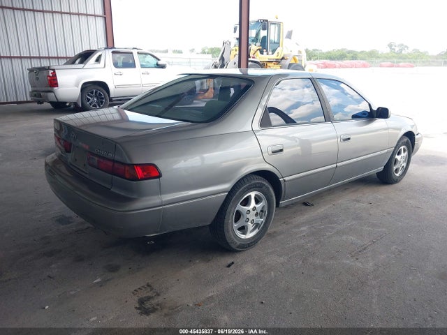 صورة 4 لـ 1998 Toyota CAMRY LE