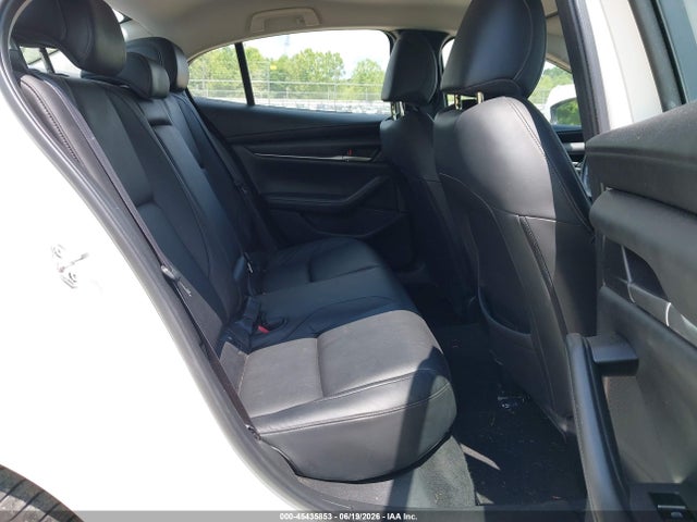 صورة 8 لـ 2021 Mazda MAZDA3 SELECT