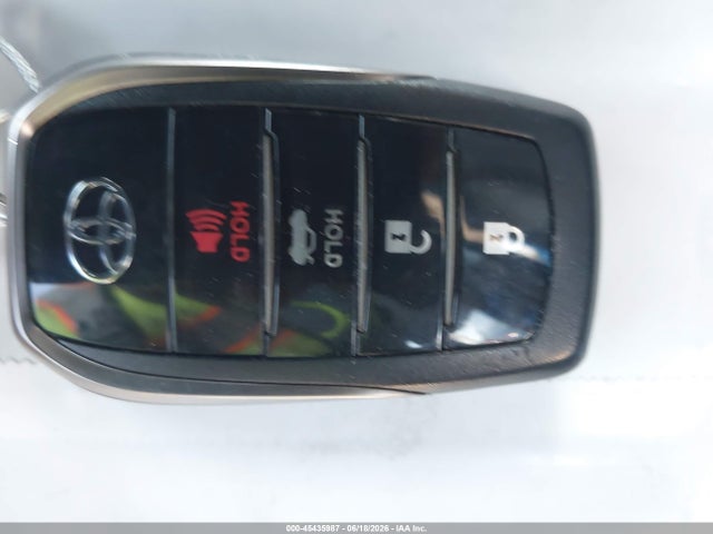 2019 Toyota MIRAI thumbnail 11