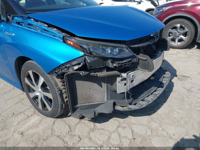 2019 Toyota MIRAI thumbnail 18