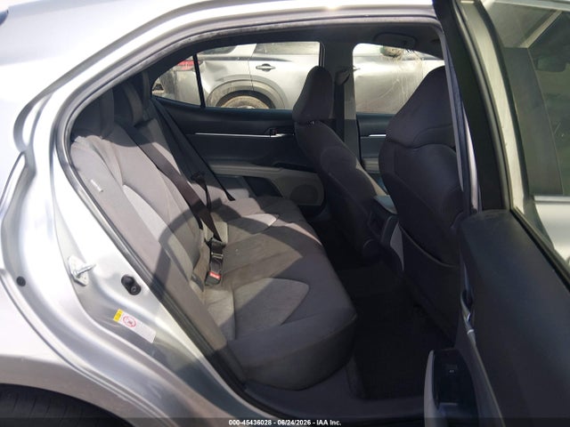 2018 Toyota CAMRY LE 照片 8
