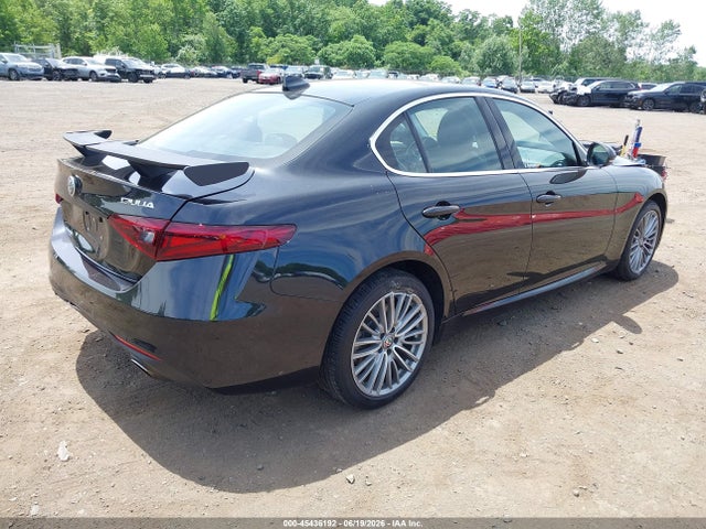 2017 ALFA Romeo GIULIA TI AWD 照片 4