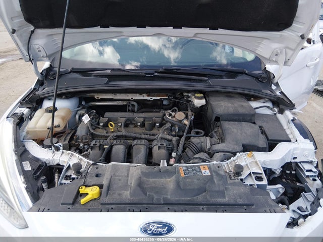صورة 10 لـ 2017 FORD FOCUS SE