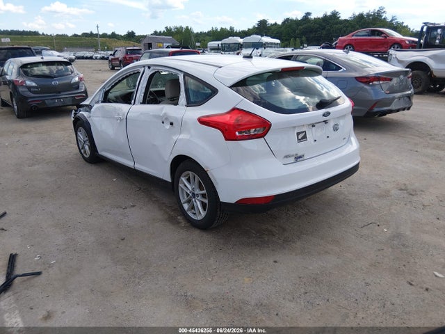 صورة 3 لـ 2017 FORD FOCUS SE