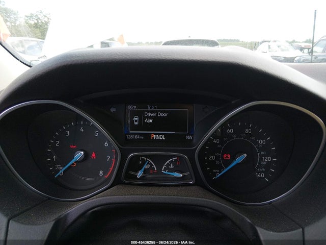 صورة 7 لـ 2017 FORD FOCUS SE