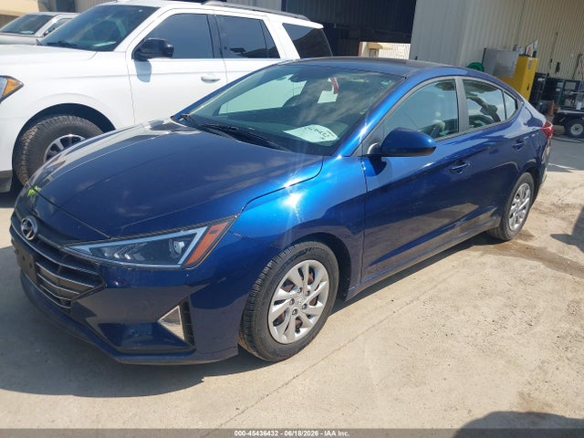 2020 Hyundai ELANTRA SE 照片 2