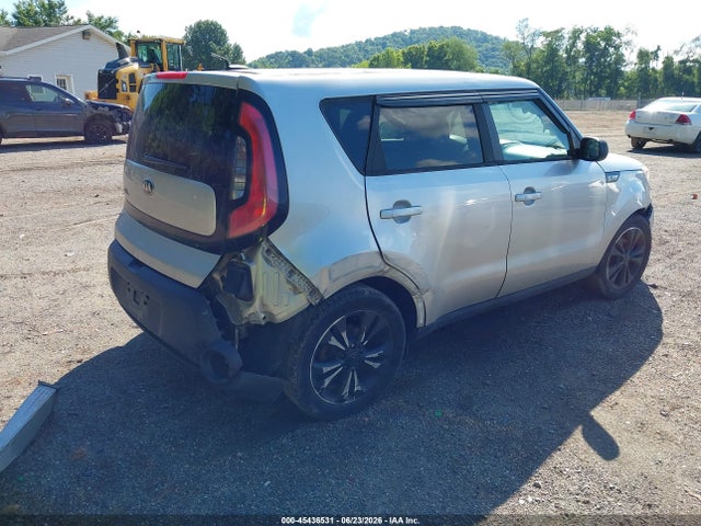 2015 KIA SOUL + photo 4