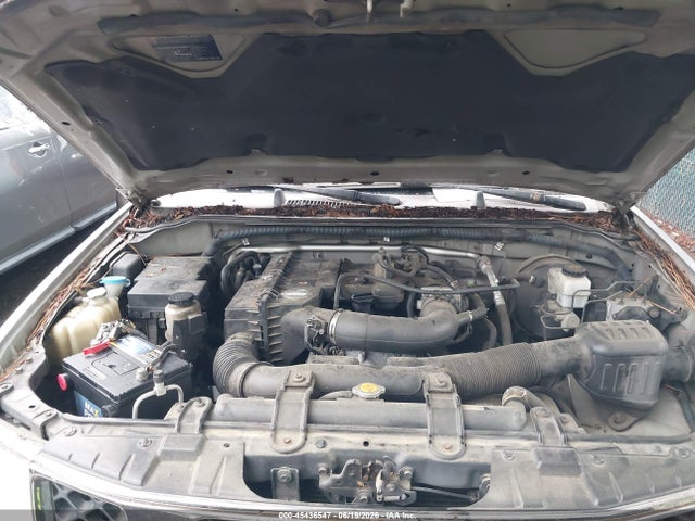 صورة 10 لـ 2006 Nissan FRONTIER XE