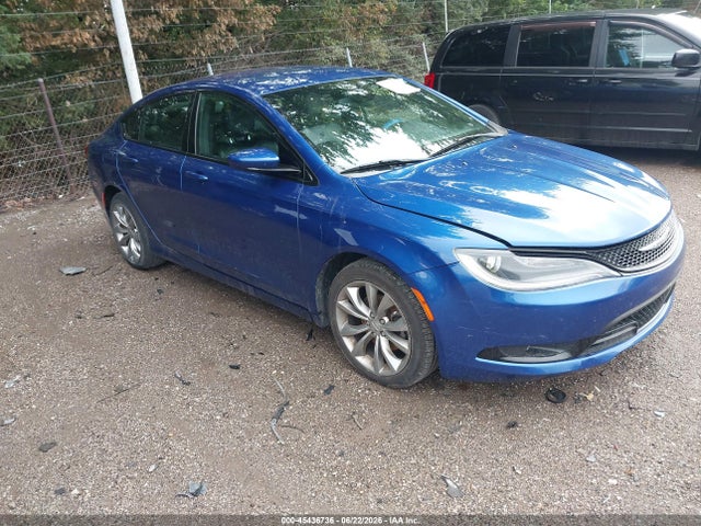 2015 Chrysler 200 S — фото 1