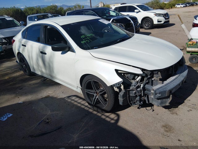 2016 Nissan ALTIMA 2.5 SR 照片 1