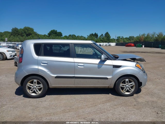 2010 KIA SOUL + 缩略图 13