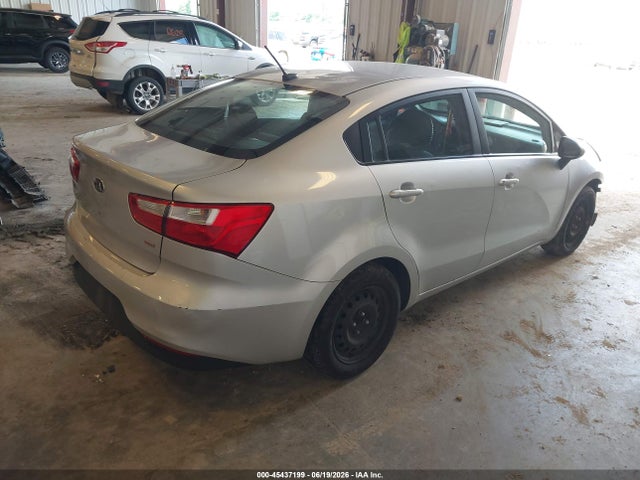 صورة 4 لـ 2016 KIA RIO LX