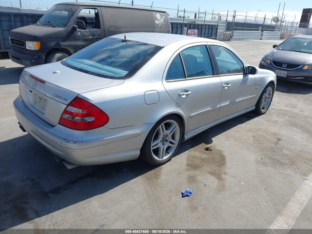2005 Mercedes-BENZ E 55 AMG photo 4