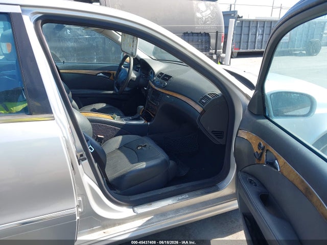 2005 Mercedes-BENZ E 55 AMG photo 5