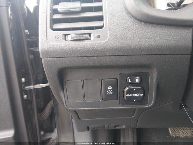 صورة مصغرة 19 لـ 2010 Toyota COROLLA S