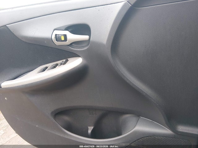 صورة مصغرة 21 لـ 2010 Toyota COROLLA S