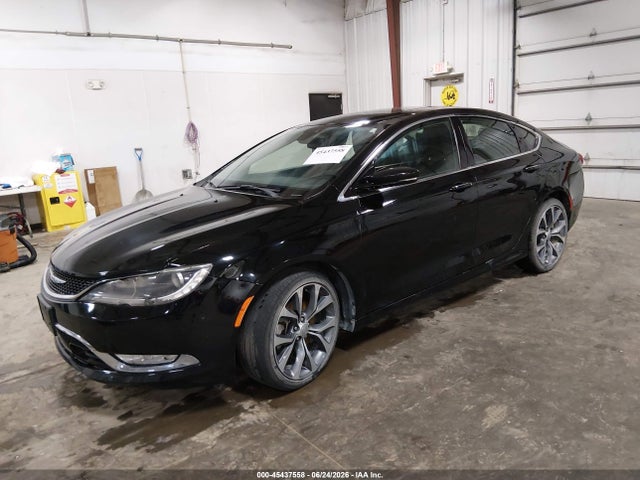 2015 Chrysler 200 C — фото 2