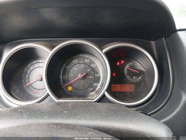 2011 Nissan VERSA 1.8S — фото 7