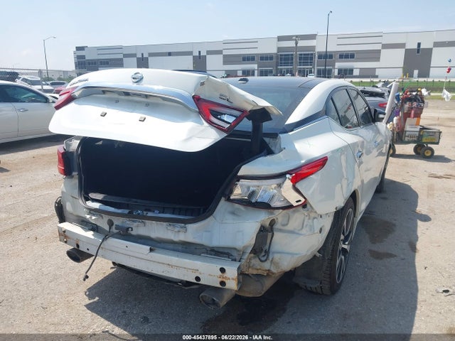 2017 Nissan MAXIMA 3.5 SL photo 4