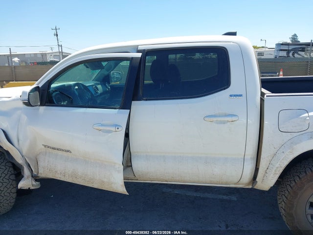 2022 Toyota TACOMA SR5 V6 缩略图 15