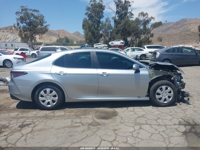 2021 Toyota CAMRY LE HYBRID thumbnail 14