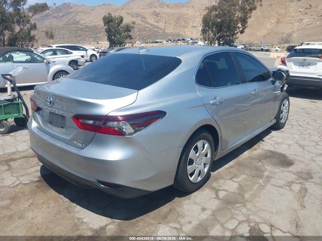 2021 Toyota CAMRY LE HYBRID photo 4