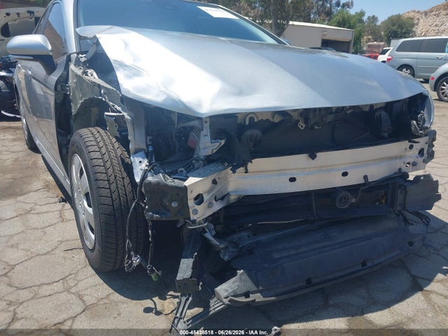 2021 Toyota CAMRY LE HYBRID thumbnail 12