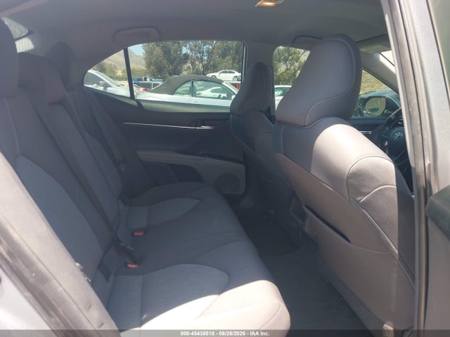 2021 Toyota CAMRY LE HYBRID photo 8