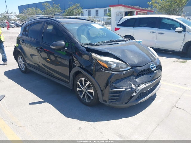 صورة 1 لـ 2018 Toyota PRIUS C ONE