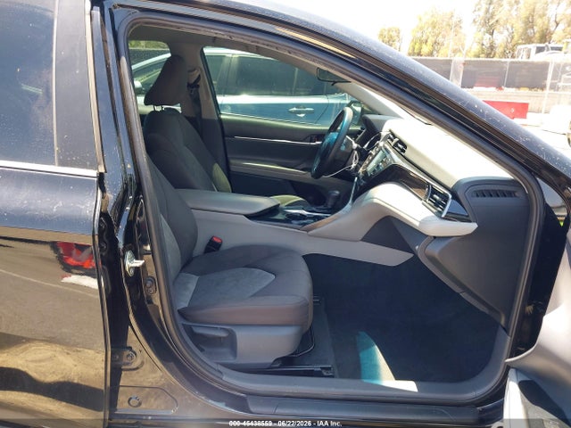 2019 Toyota CAMRY LE 照片 5
