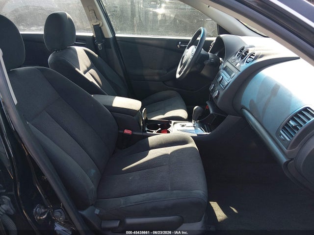 صورة 5 لـ 2010 Nissan ALTIMA 2.5 S