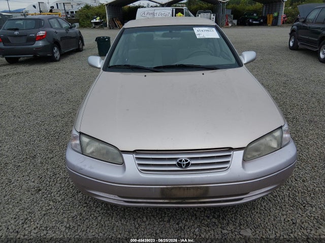 1999 Toyota CAMRY LE V6 照片 6