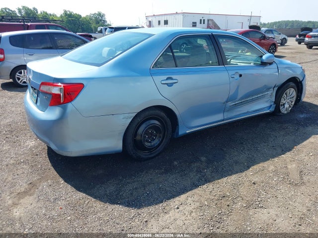 صورة 4 لـ 2012 Toyota CAMRY LE
